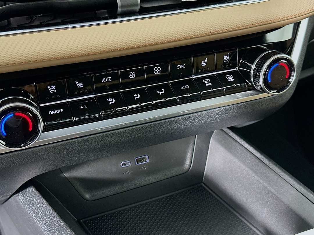 2026 Chevrolet Equinox ACTIV - Image 16