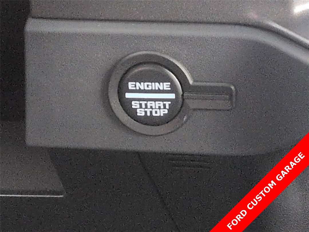 2025 Ford Bronco Big Bend - Image 15