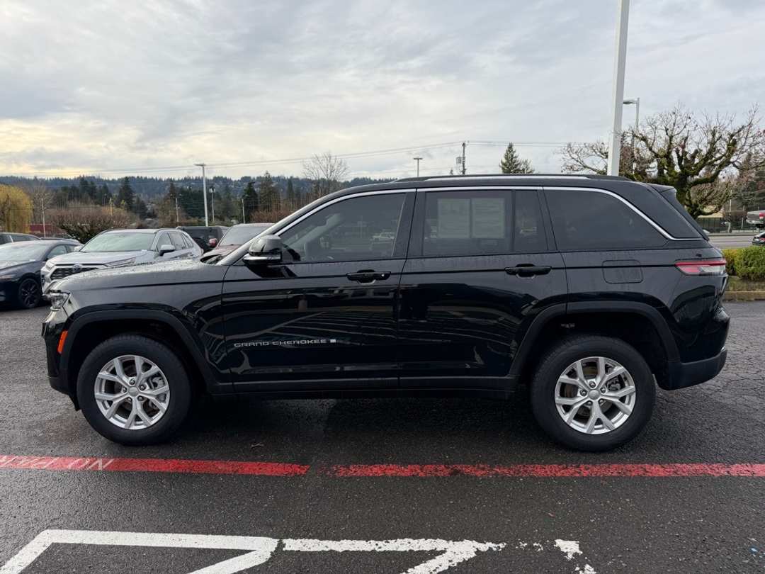 2023 Jeep Grand Cherokee Limited - Image 5