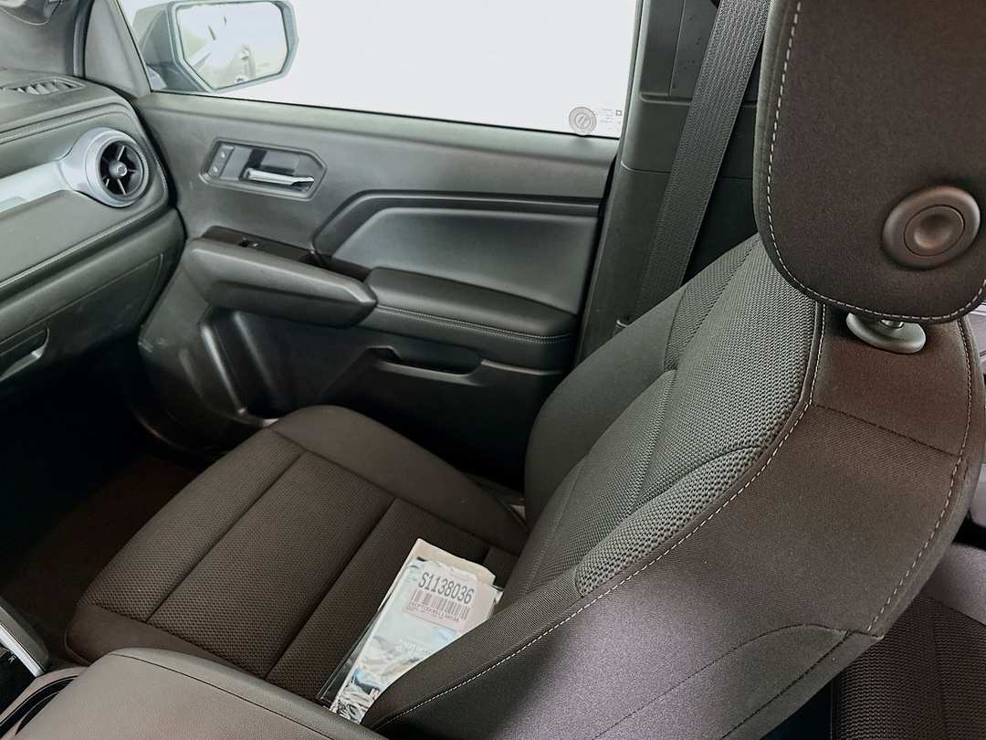 2025 Chevrolet Colorado LT - Image 24