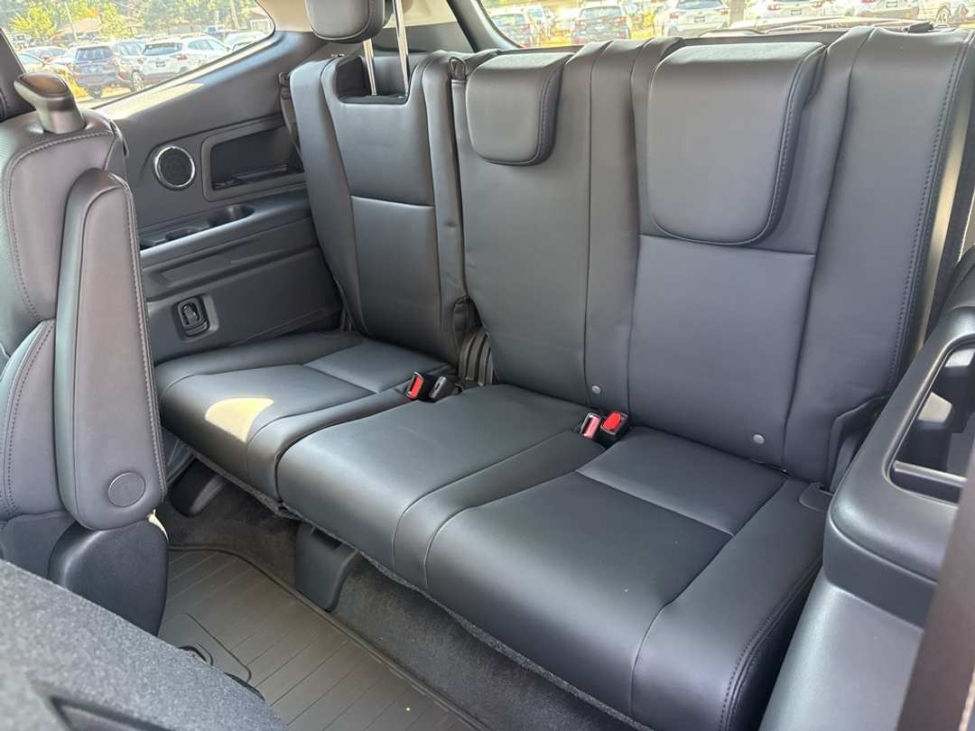 2025 Subaru Ascent Onyx Edition Touring - Image 24