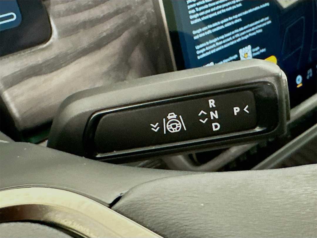 2022 Rivian R1S Launch Edition - Image 16