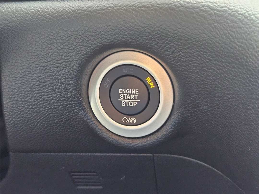 2026 Chrysler Voyager LX - Image 17