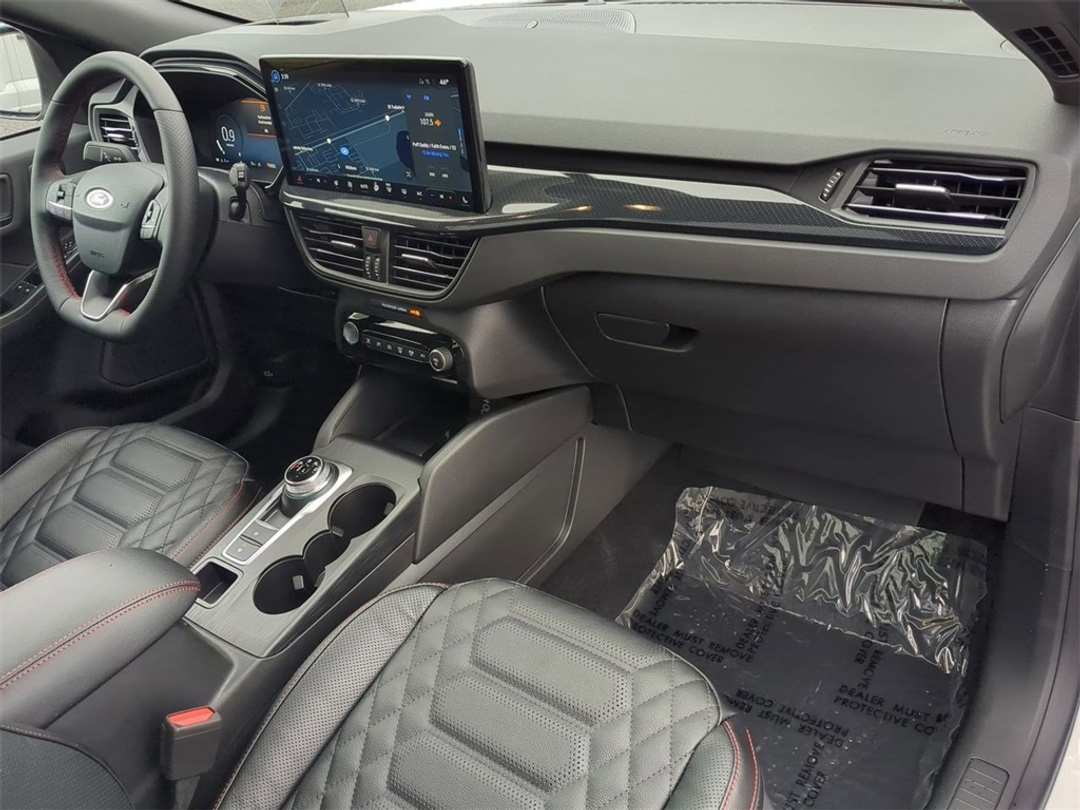 2024 Ford Escape STLine Elite - Image 32