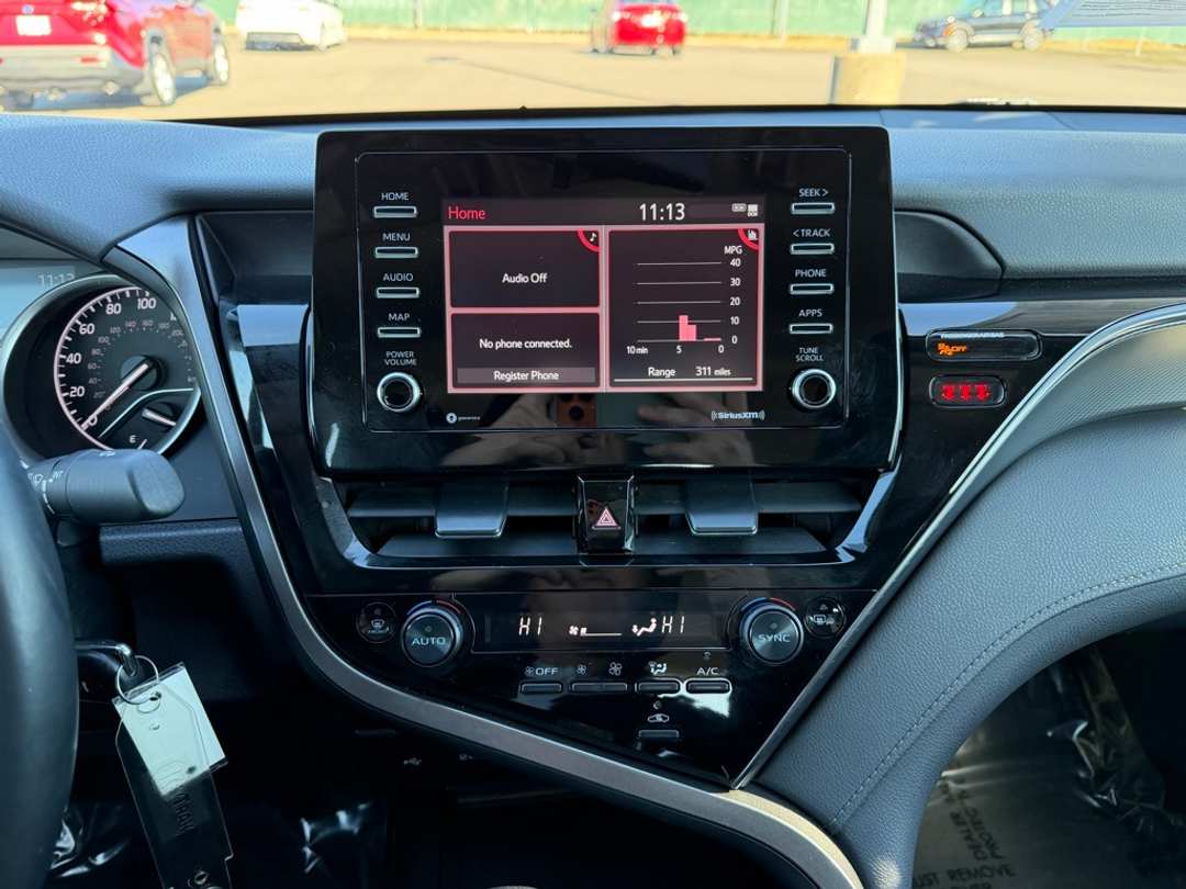 2024 Toyota Camry LE - Image 22