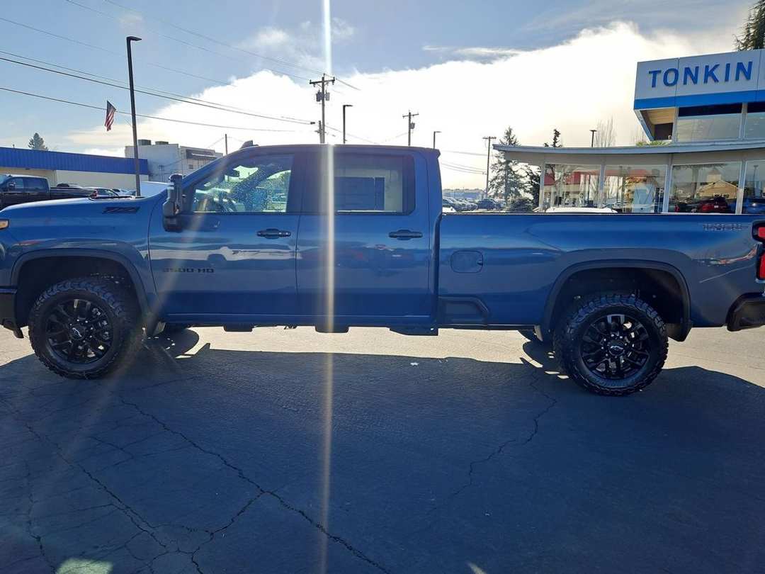 2026 Chevrolet Silverado 3500Hd LTZ - Image 3