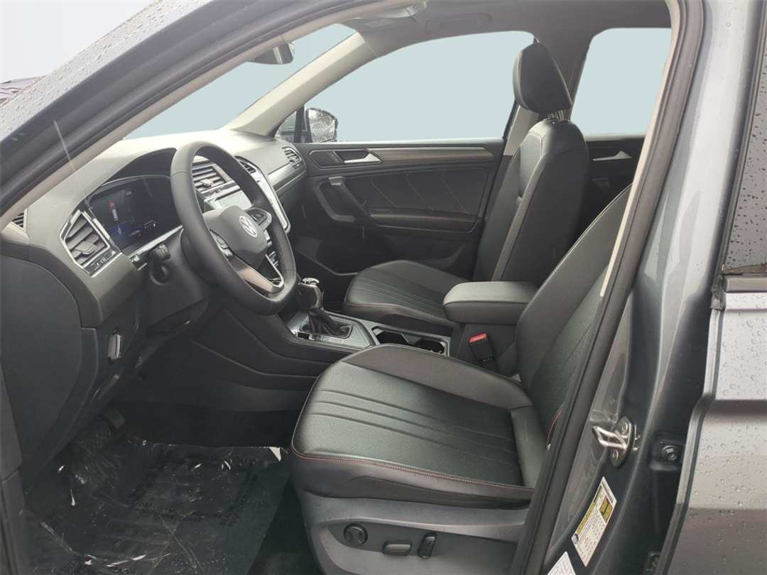 2024 Volkswagen Tiguan 2.0T Wolfsburg Edition - Image 20