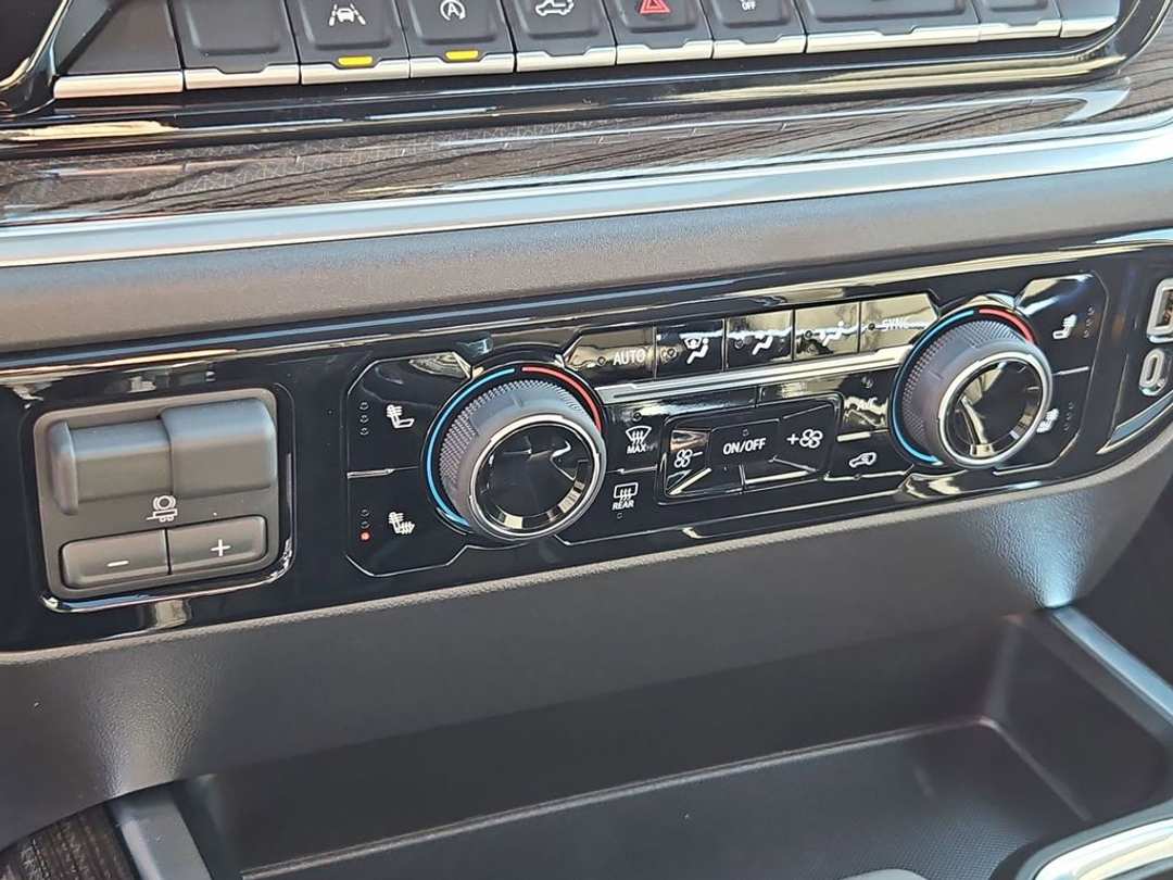 2026 Chevrolet Silverado 1500 RST - Image 33