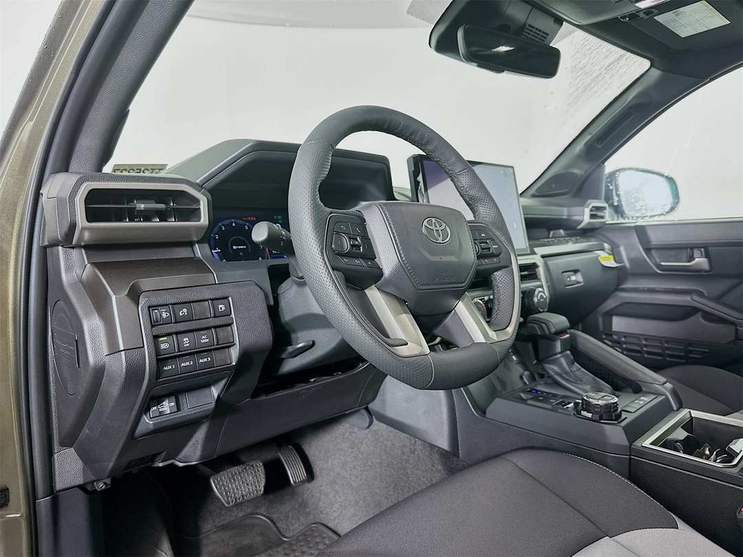 2025 Toyota Tacoma TRD Off Road - Image 9