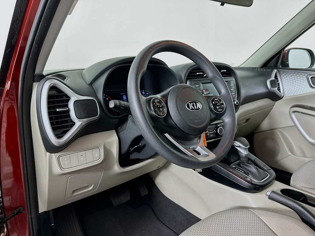 2020 Kia Soul LX - Image 10