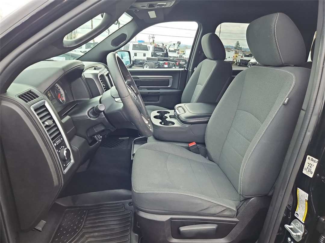 2021 Ram 1500 Classic Warlock - Image 21