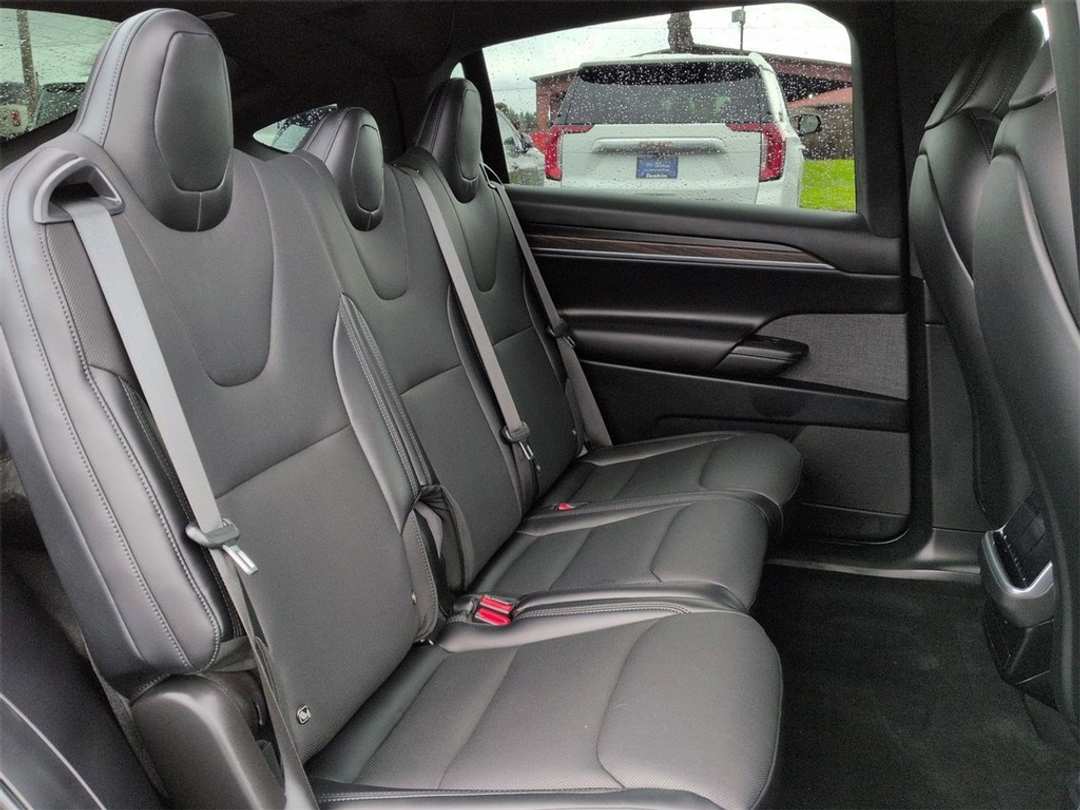 2024 Tesla Model X Base - Image 27