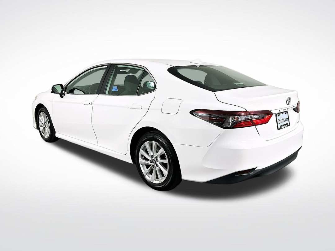 2024 Toyota Camry LE - Image 6