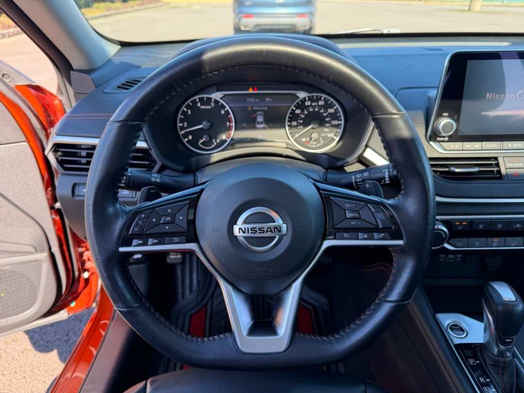 2021 Nissan Altima 2.5 SR - Image 19