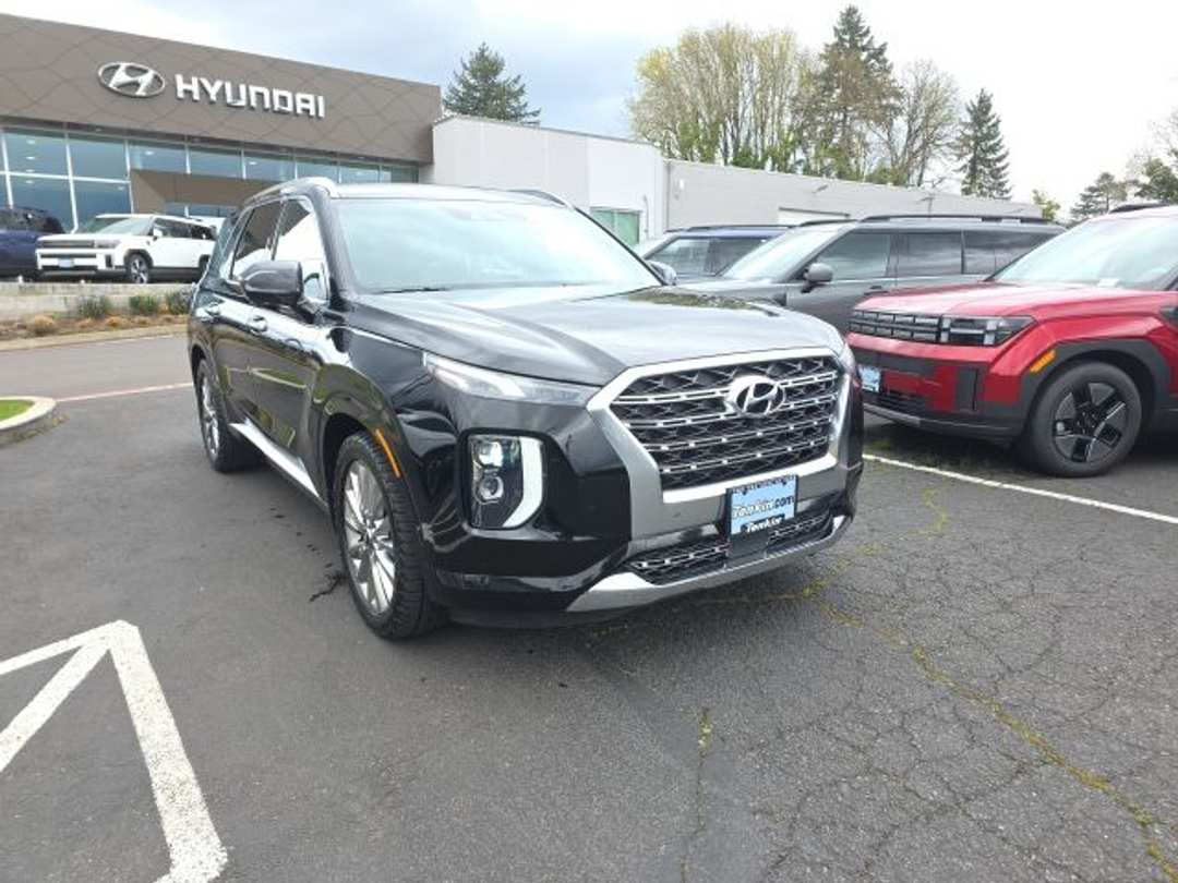 2020 Hyundai Palisade Limited - Image 2