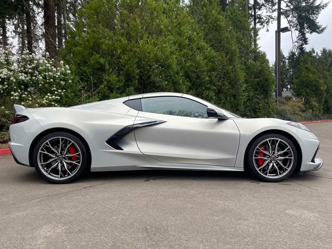 2023 Chevrolet Corvette Stingray - Image 3