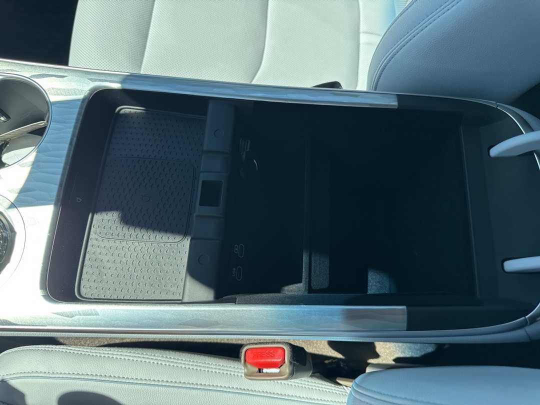 2026 Genesis Electrified Gv70 - Image 27