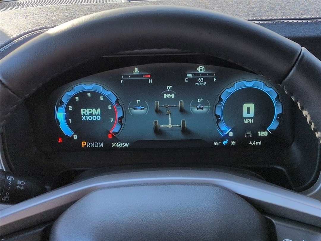 2025 Ford Bronco Outer Banks - Image 13