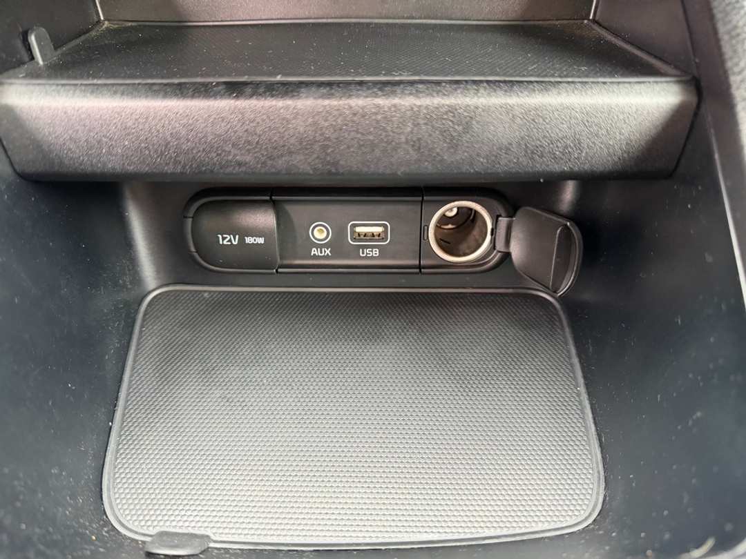 2021 Kia Forte LXS - Image 24