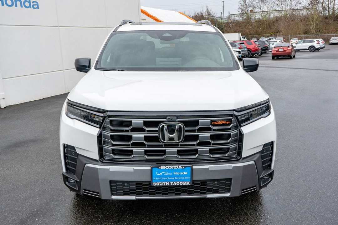 2026 Honda Pilot TrailSport w/Tow Package - Image 3