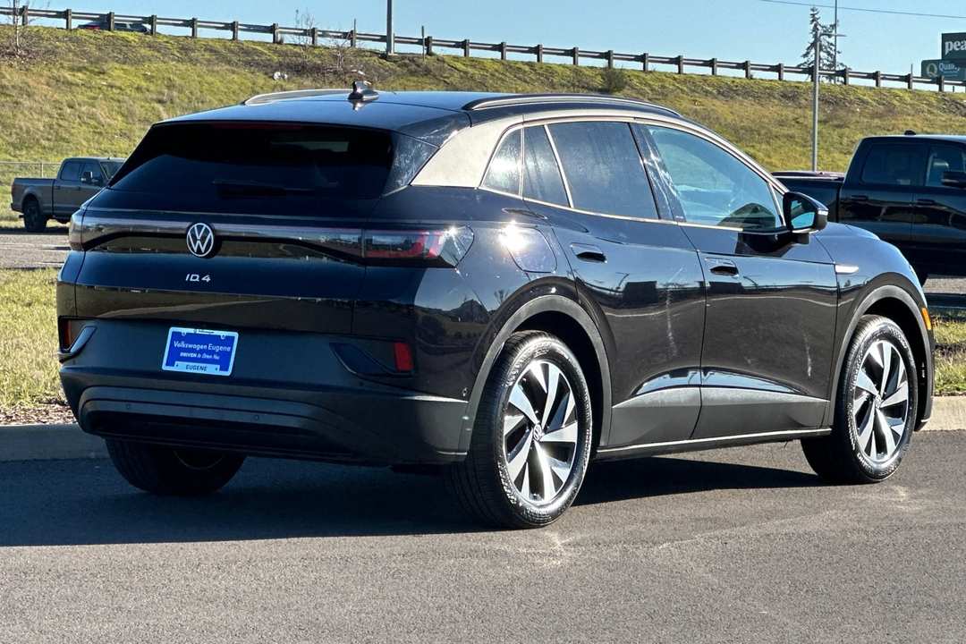 2023 Volkswagen Id.4 Pro - Image 3