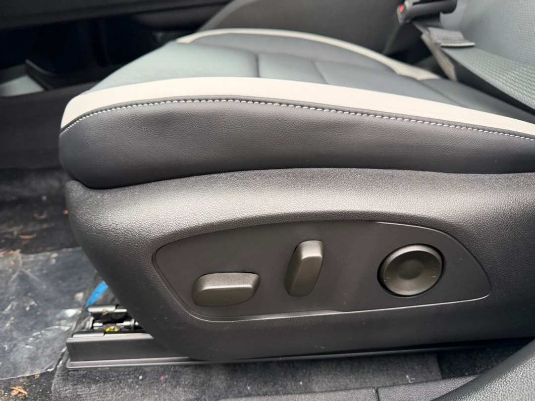 2026 Honda Prologue Elite - Image 14