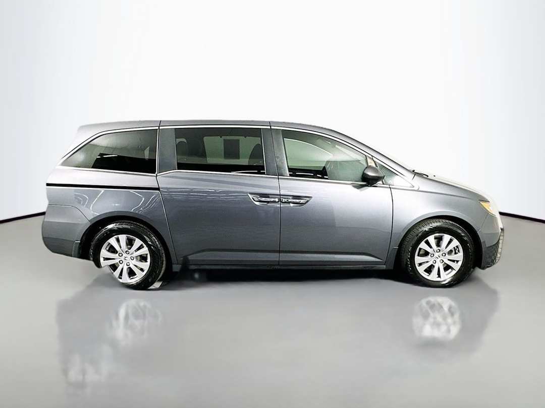 2017 Honda Odyssey SE - Image 9