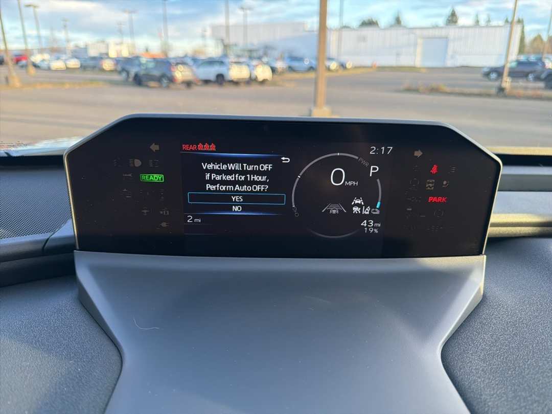 2026 Subaru Solterra Limited - Image 32