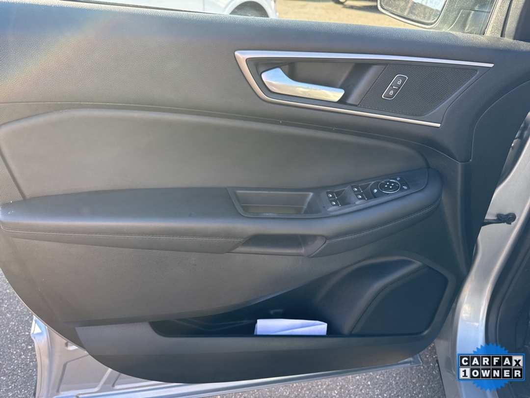 2024 Ford Edge SEL - Image 17
