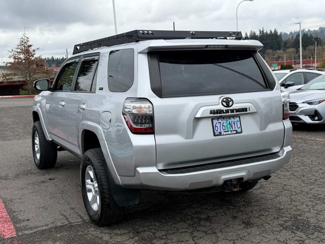 2021 Toyota 4Runner SR5 Premium - Image 6