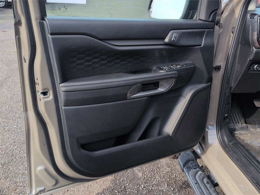 2025 Ford Ranger XLT - Image 9