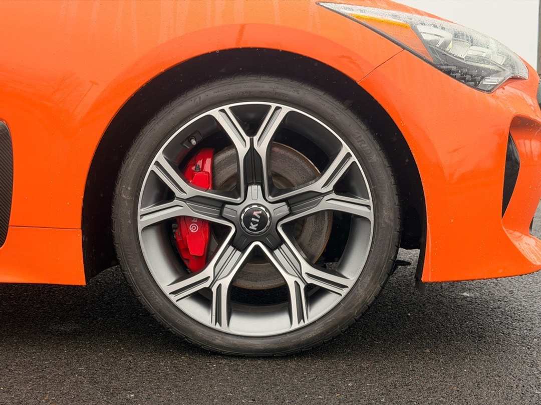 2019 Kia Stinger GTS - Image 9