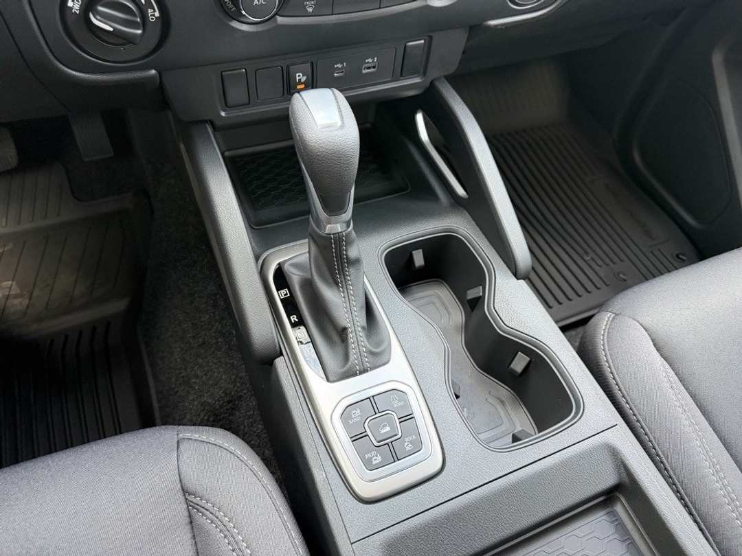 2026 Nissan Frontier SV - Image 28