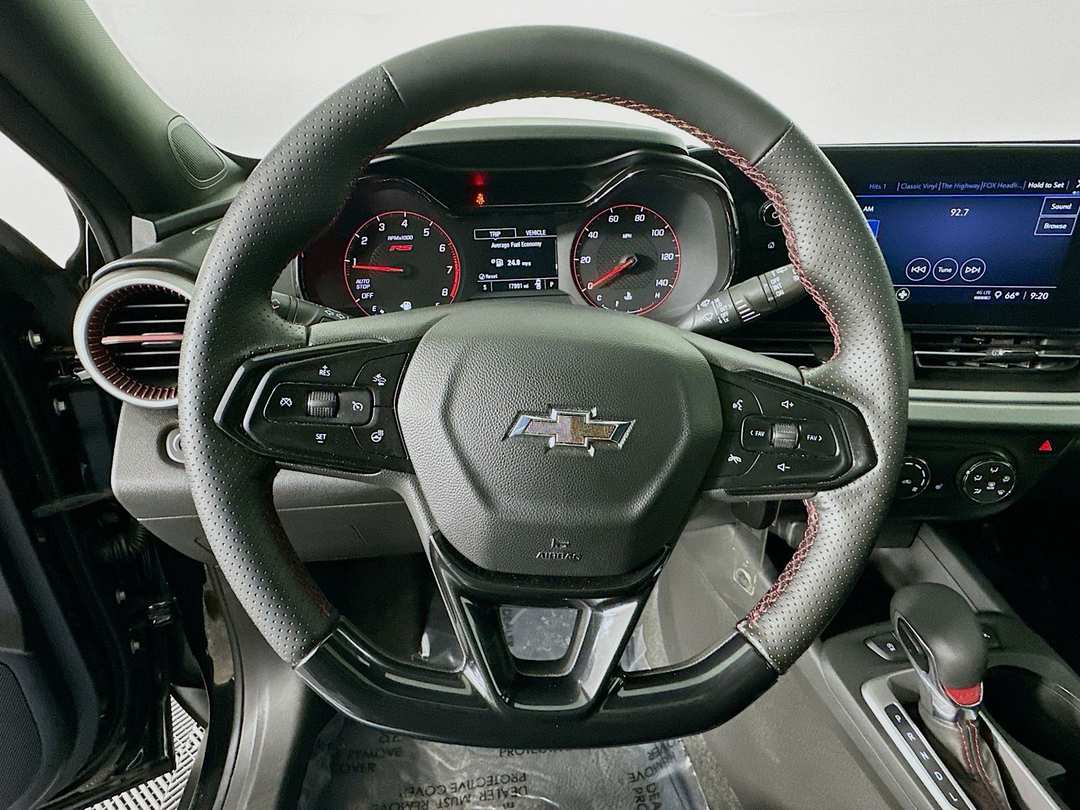 2025 Chevrolet Trax 1RS - Image 12