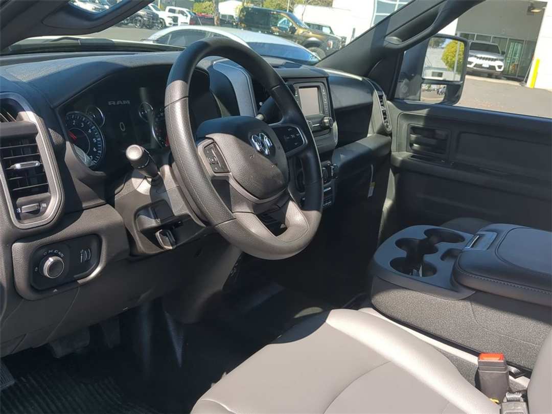 2024 Ram 3500HD Tradesman - Image 9