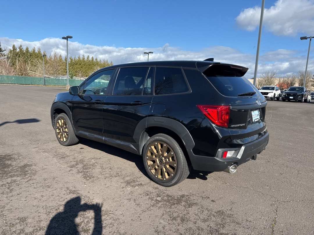 2022 Honda Passport EXL - Image 5