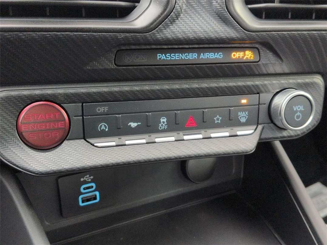 2026 Ford Mustang GT - Image 19