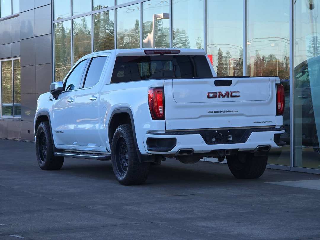 2022 GMC Sierra 1500 Denali - Image 5