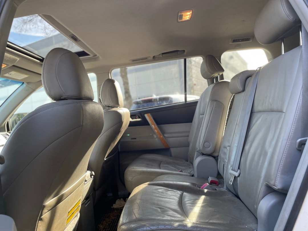 2009 Toyota Highlander Limited - Image 13