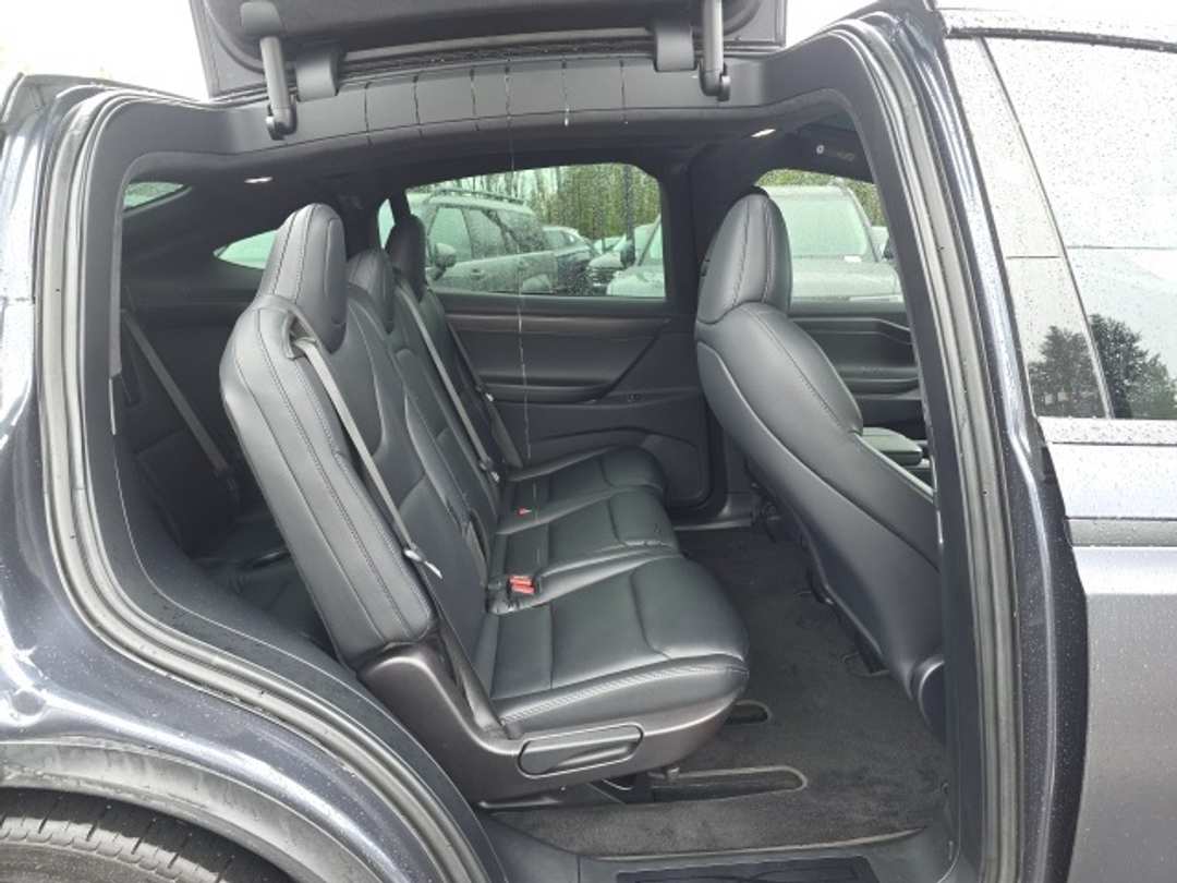 2020 Tesla Model X Performance - Image 19