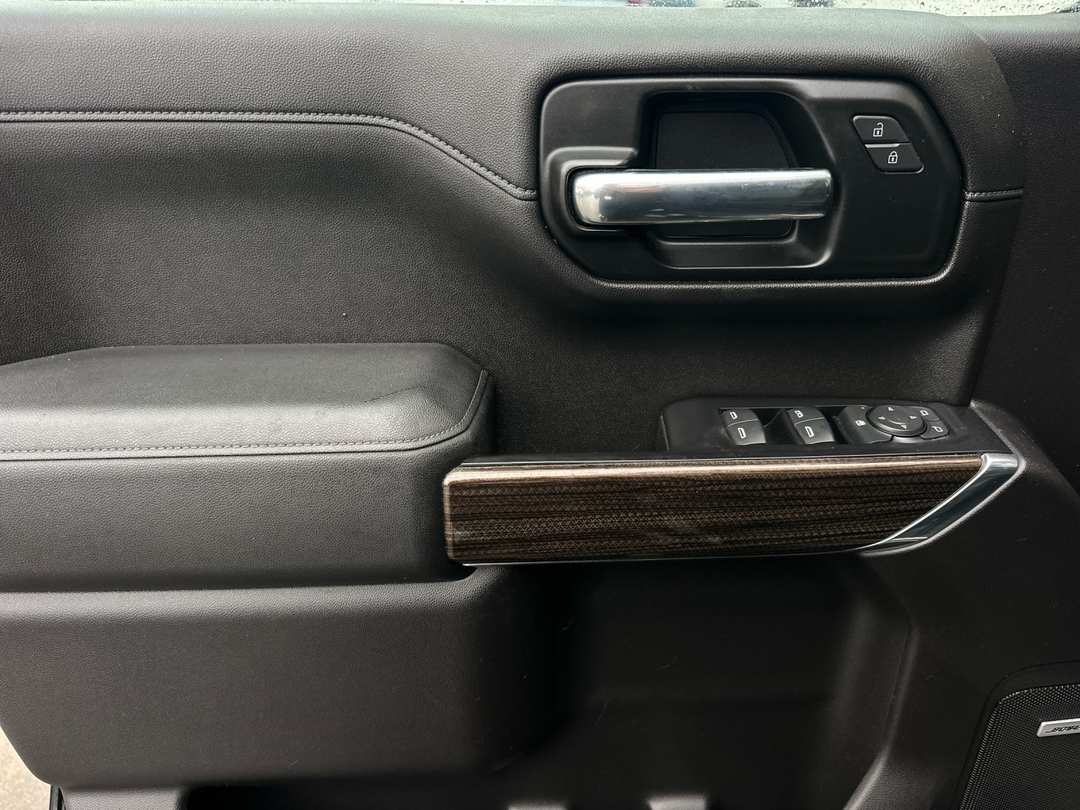 2020 Chevrolet Silverado 1500 LT Trail Boss - Image 9