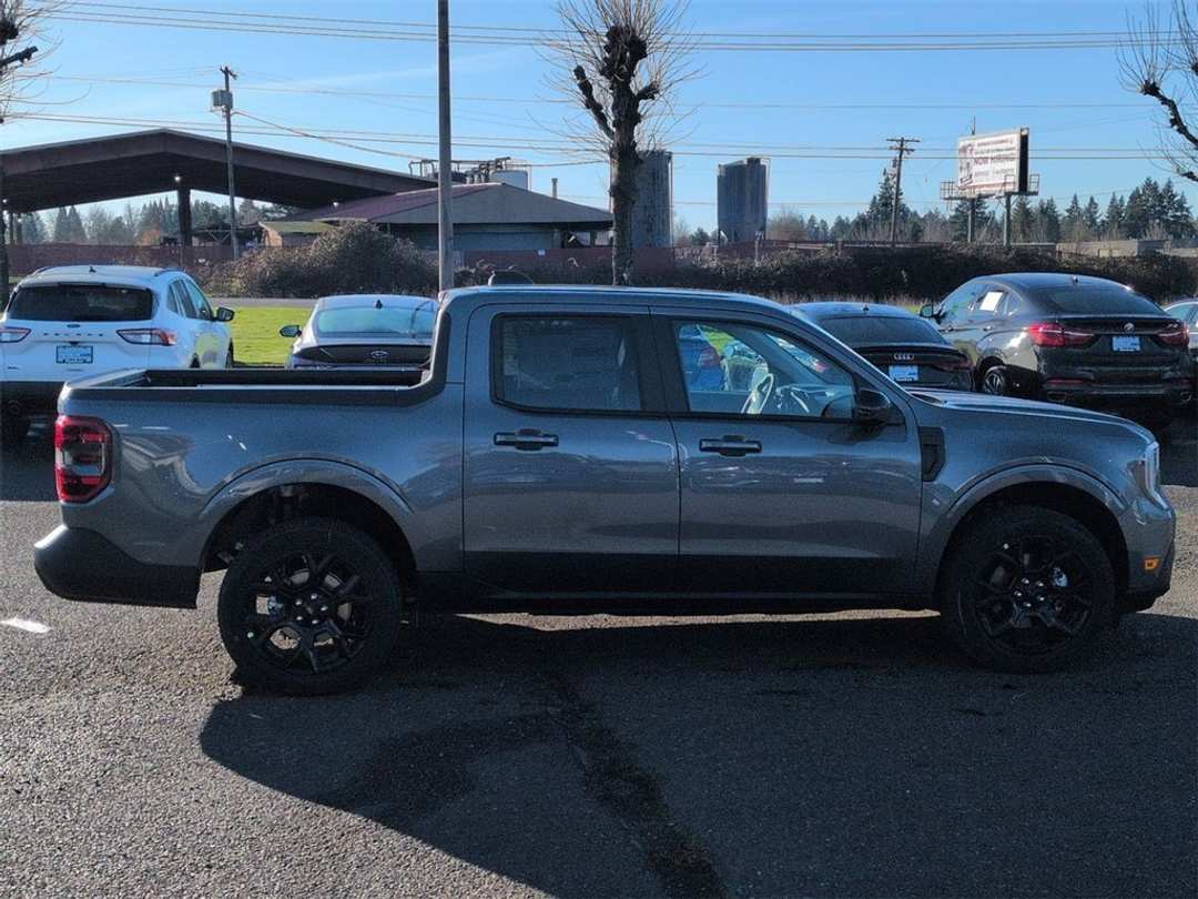 2026 Ford Maverick Lariat - Image 6