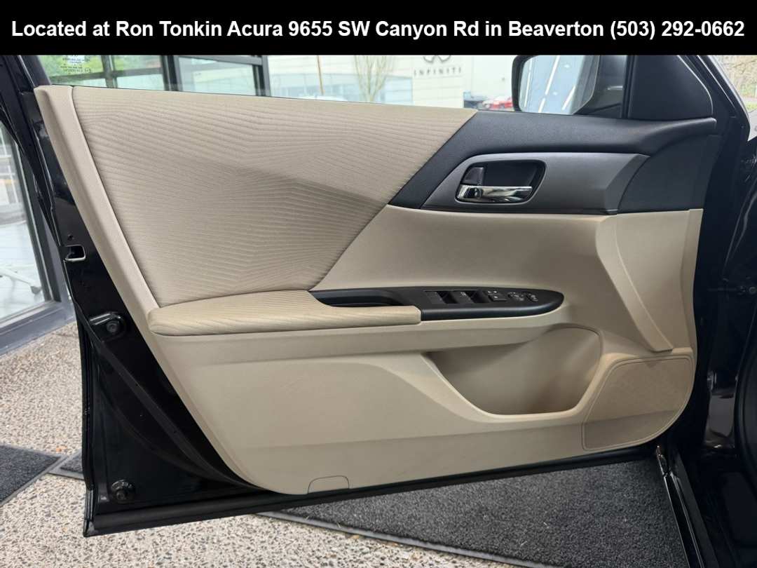 2015 Honda Accord LX - Image 11