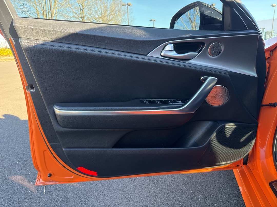 2019 Kia Stinger GTS - Image 11