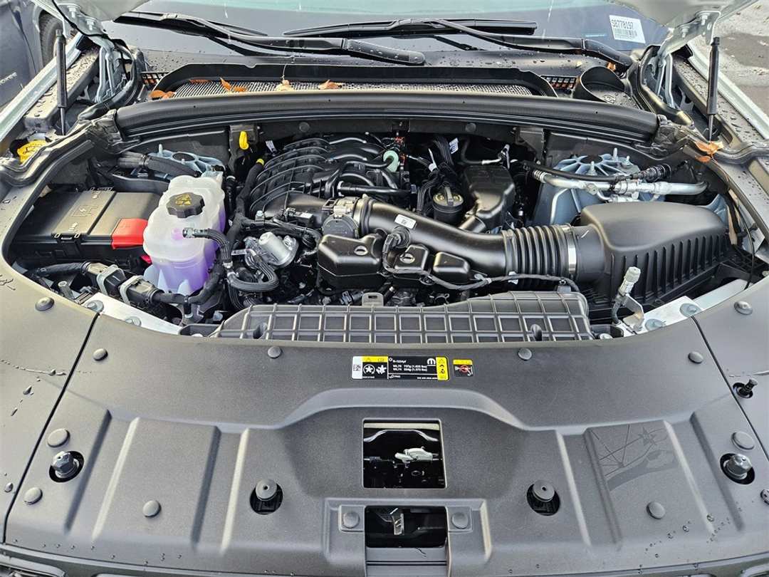 2025 Jeep Grand Cherokee Altitude X - Image 37