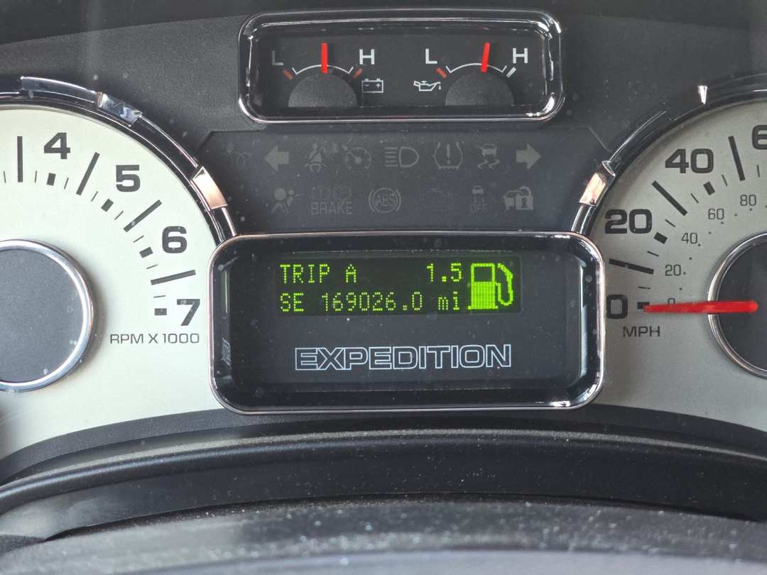 2013 Ford Expedition El Limited - Image 27