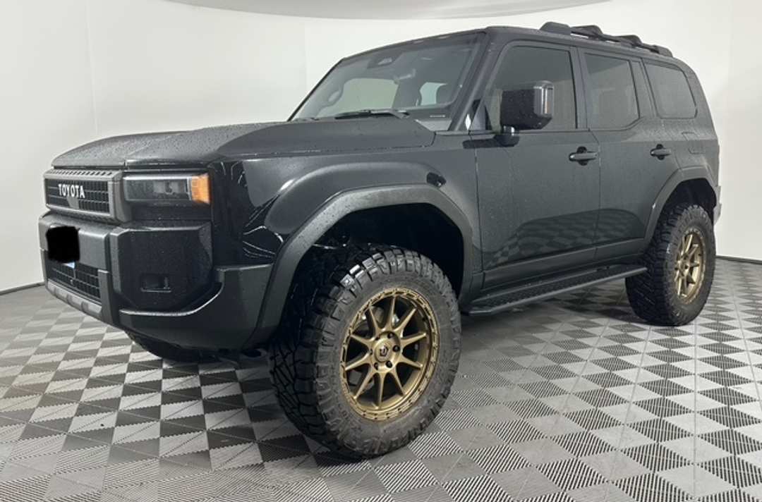 Toyota Land Cruiser - Image 6