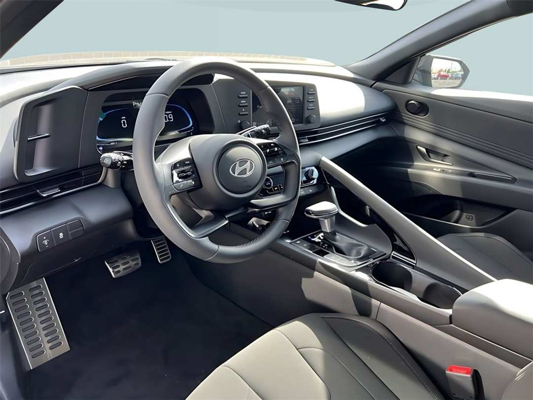 2026 Hyundai Venue SEL - Image 13