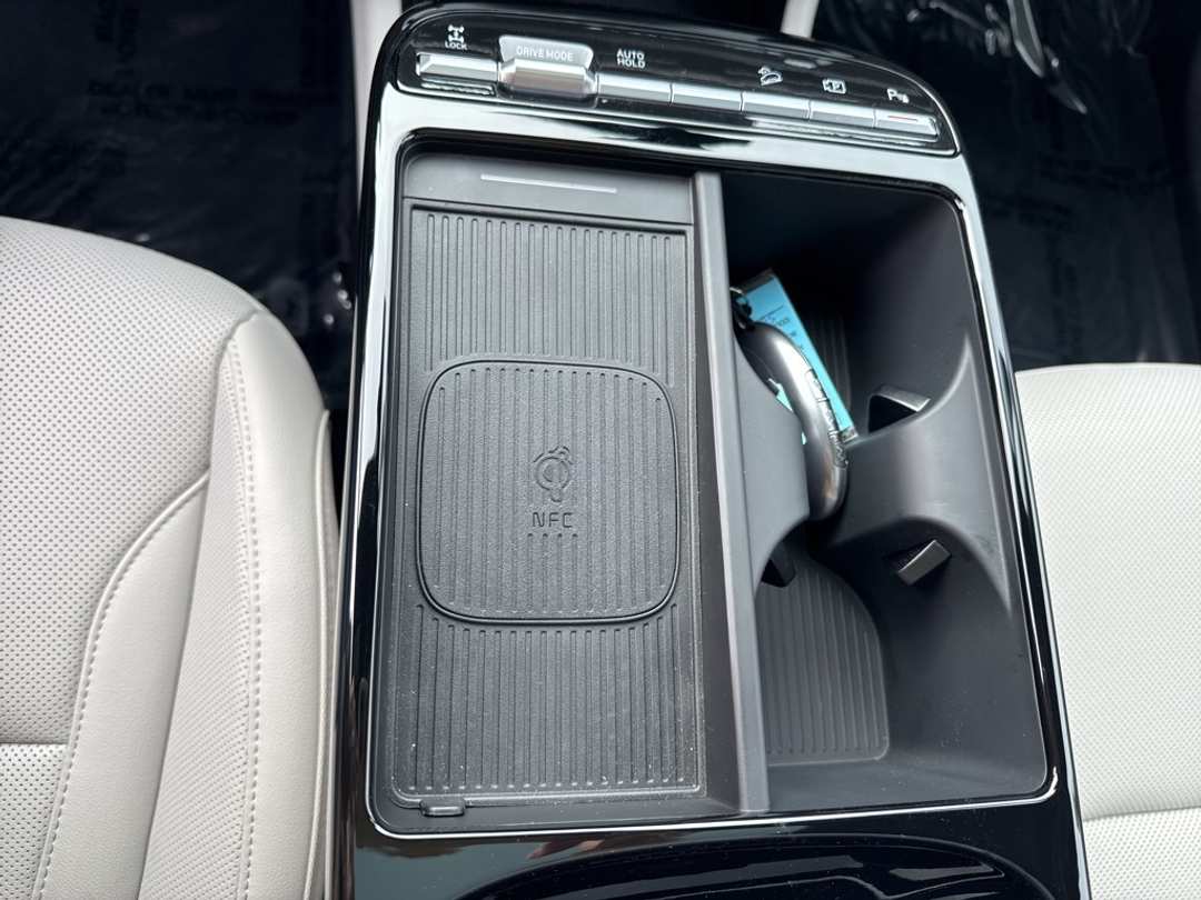 2025 Hyundai Tucson Limited - Image 30