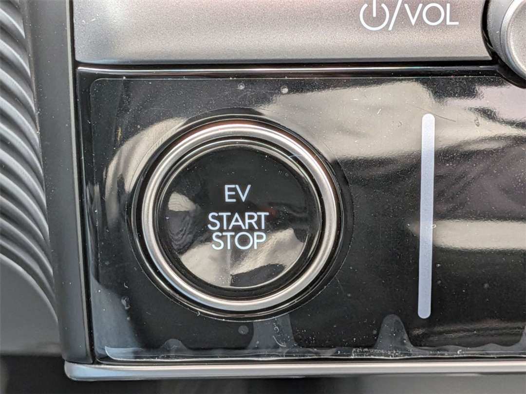 2025 Hyundai Ioniq 5 SE - Image 16